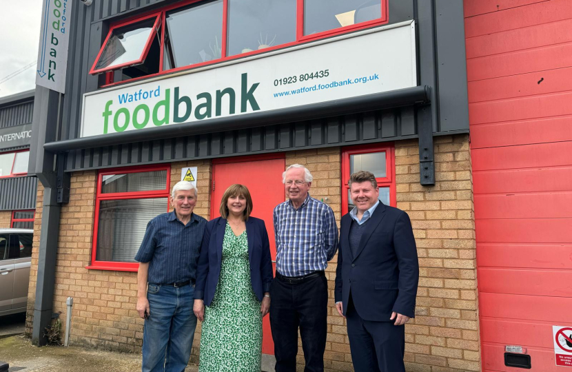 Dean visits Watford Foodbank